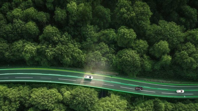 大型地面光伏电站投资回报率解析：关键因素与优化路径**